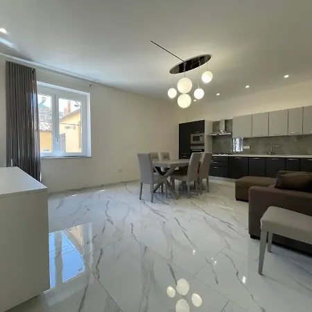 Parla Luxury